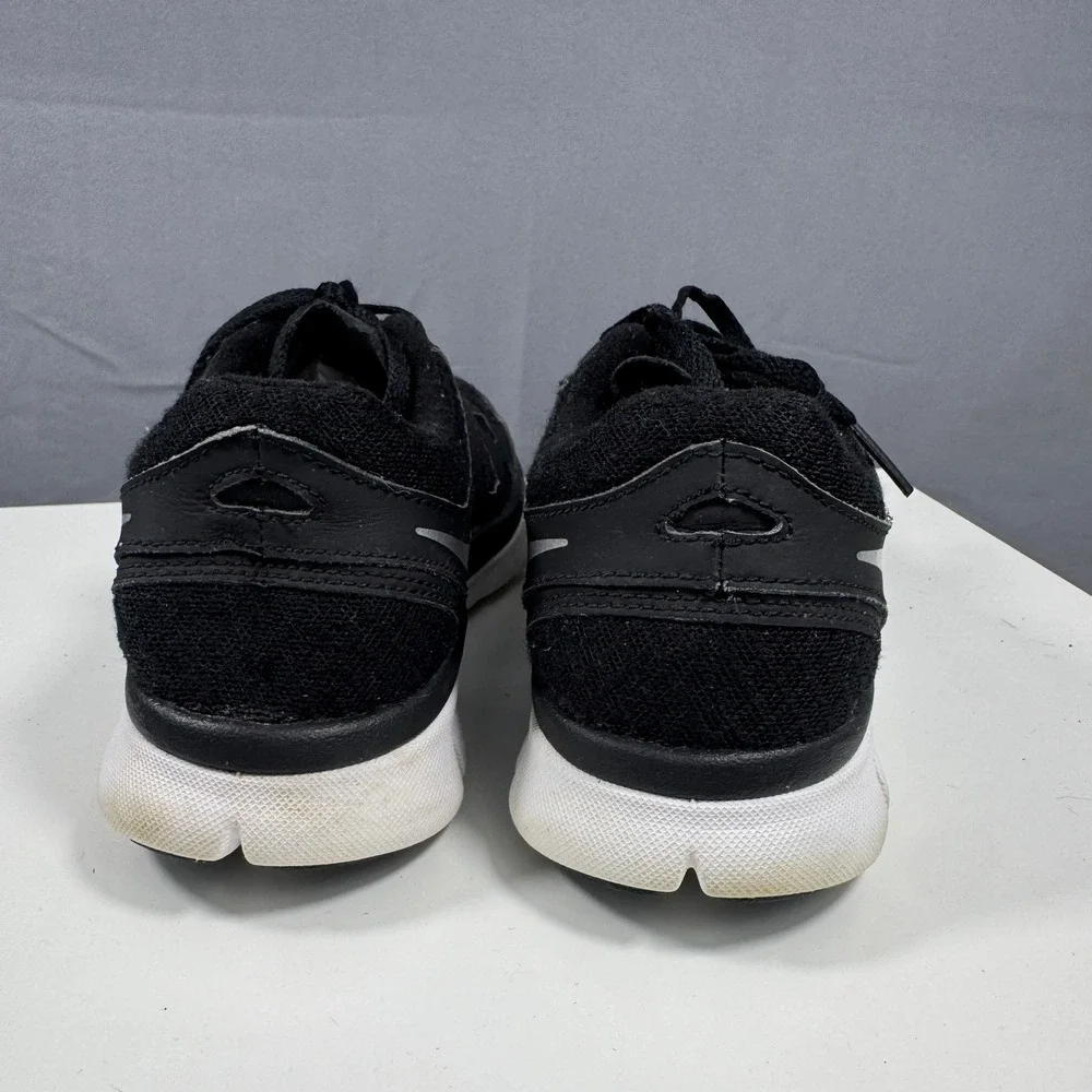 Nike Free Run 2 Running Shoes Womens 6 Black White 512108-001 Lightweight Mesh